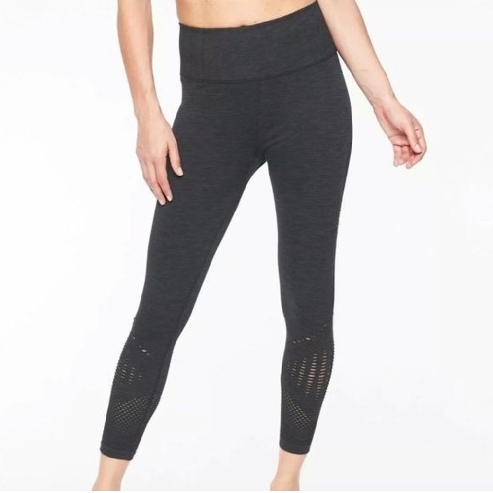 ATHLETA Halasana Seamless 7/8 Tight Size Medium Charcoal Gray